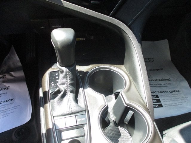 2022 Toyota Camry XSE AUTO