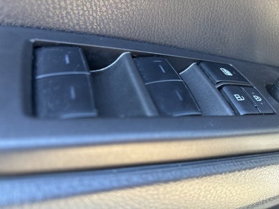 2023 Toyota Camry SE AUTO