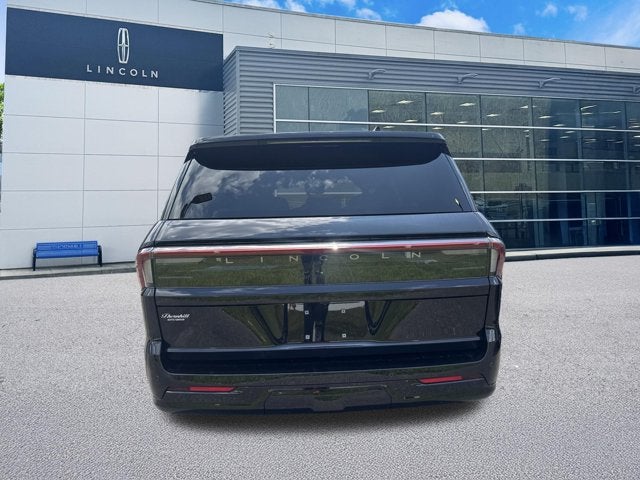 2027 Lincoln Navigator Reserve