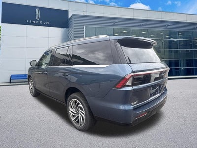 2027 Lincoln Navigator Reserve