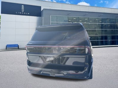 2026 Lincoln Navigator Premiere