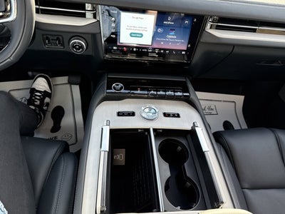 2025 Lincoln Navigator L Reserve