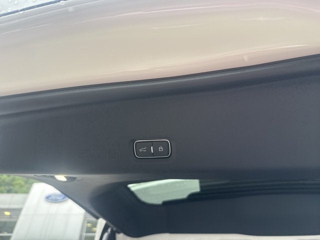 2027 Lincoln Navigator L Reserve