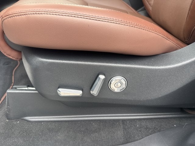 2027 Lincoln Navigator L Reserve