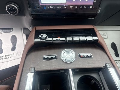 2027 Lincoln Navigator L Reserve