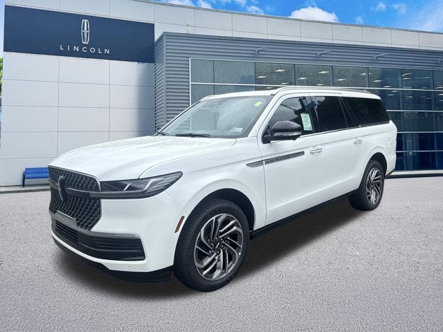 2027 Lincoln Navigator L Reserve