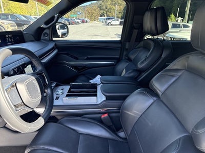 2025 Lincoln Navigator L Reserve