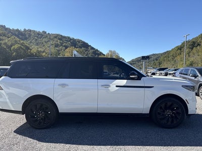2025 Lincoln Navigator L Reserve