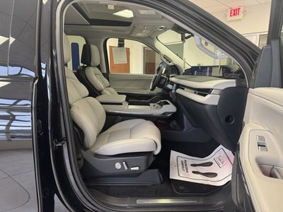 2026 Lincoln Navigator L Reserve