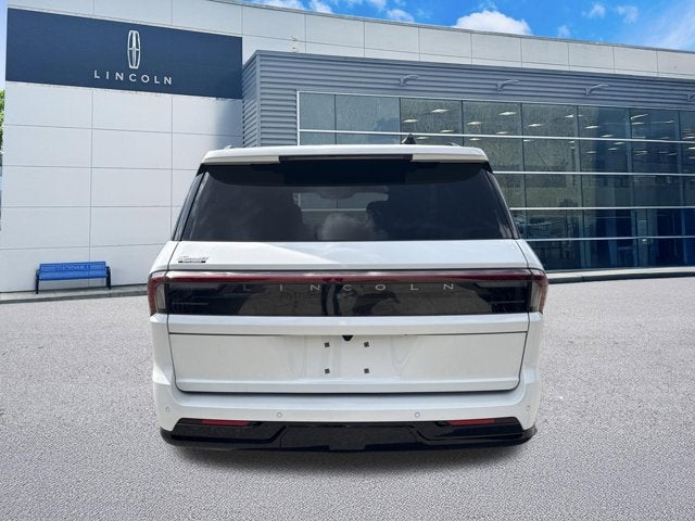 2026 Lincoln Navigator L Reserve