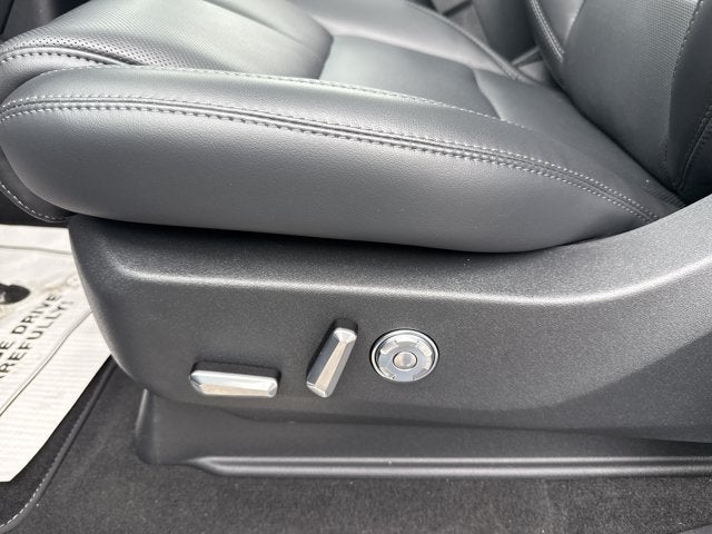 2027 Lincoln Navigator L Reserve
