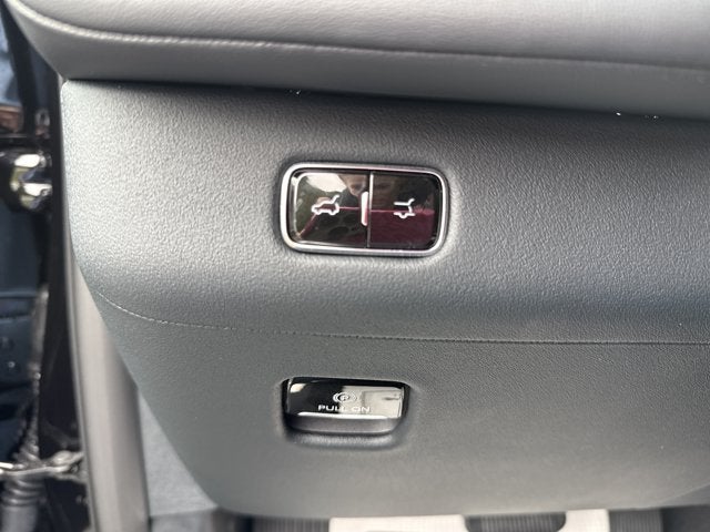 2027 Lincoln Navigator L Reserve