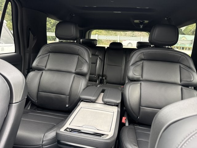 2027 Lincoln Navigator L Reserve