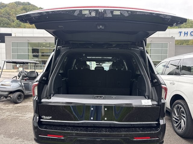 2027 Lincoln Navigator L Reserve