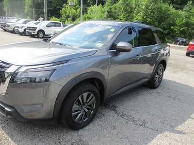 2025 Nissan Pathfinder SV 4WD