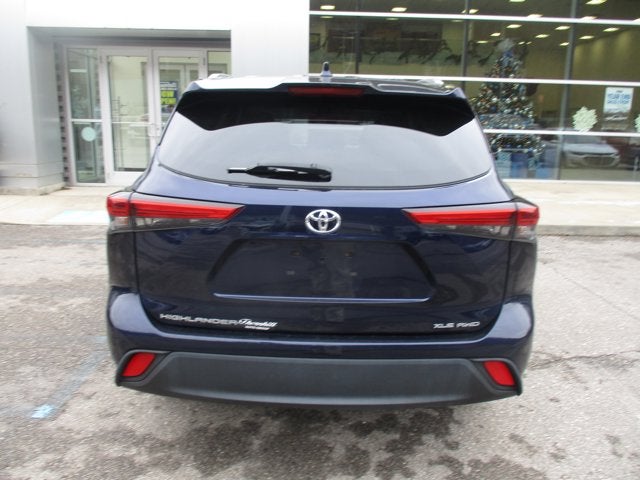 2022 Toyota Highlander XLE AWD
