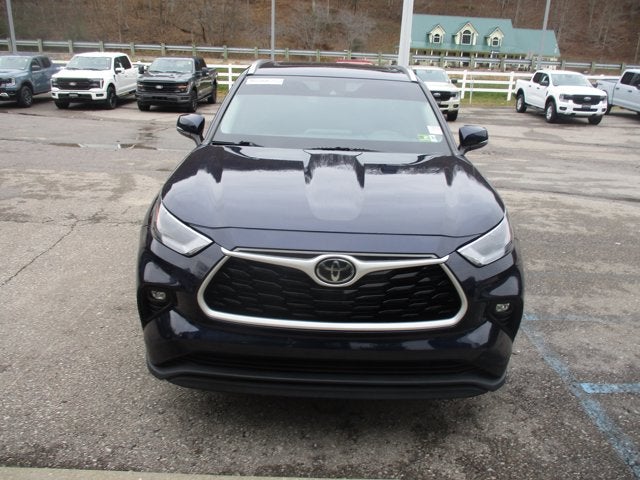 2022 Toyota Highlander XLE AWD