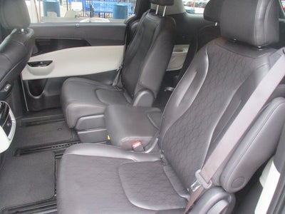 2024 Kia Carnival EX FWD