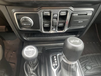 2022 Jeep Wrangler Unlimited Sahara 4x4