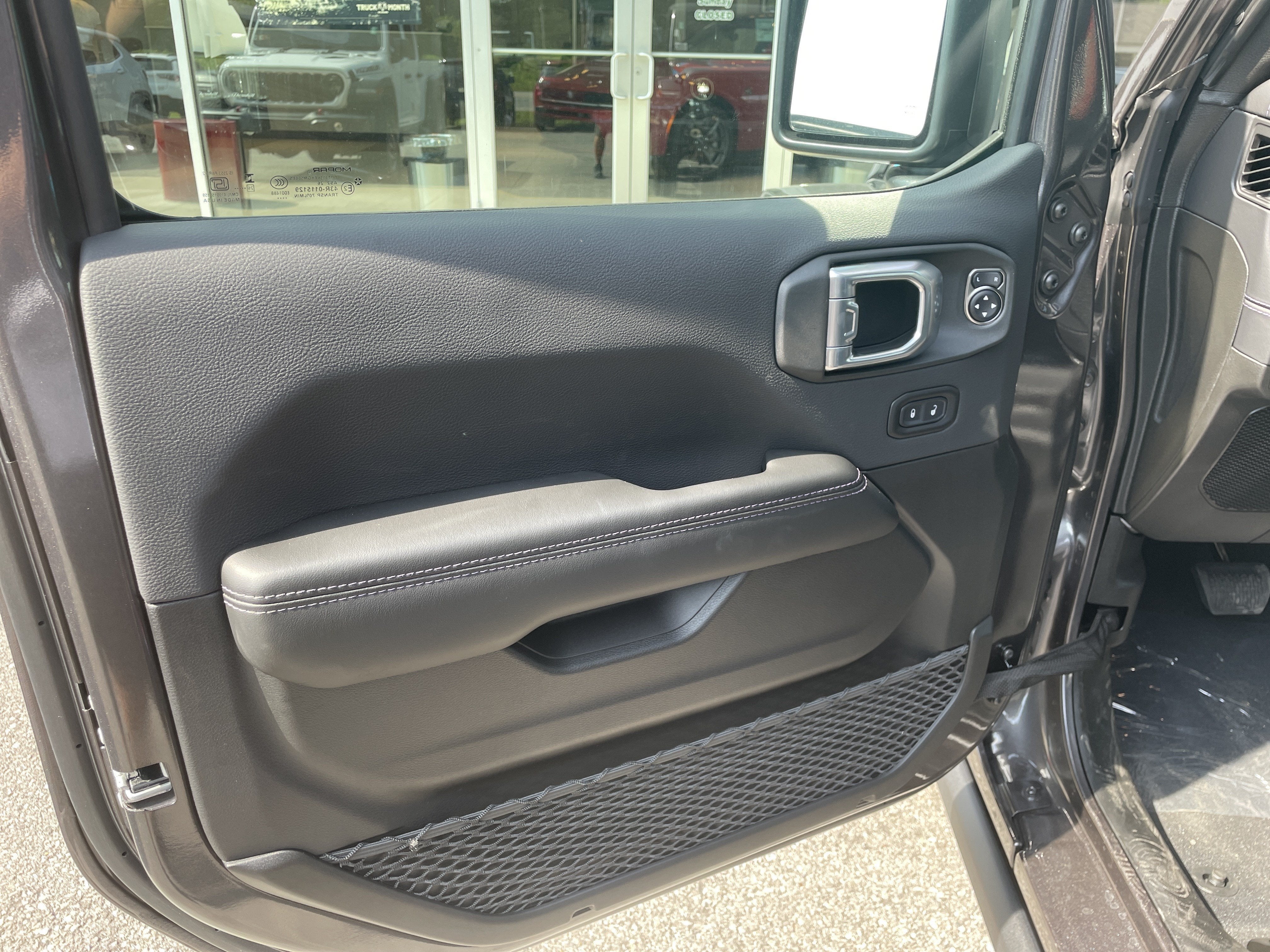 2027 Jeep Wrangler WRANGLER 4-DOOR REWIND