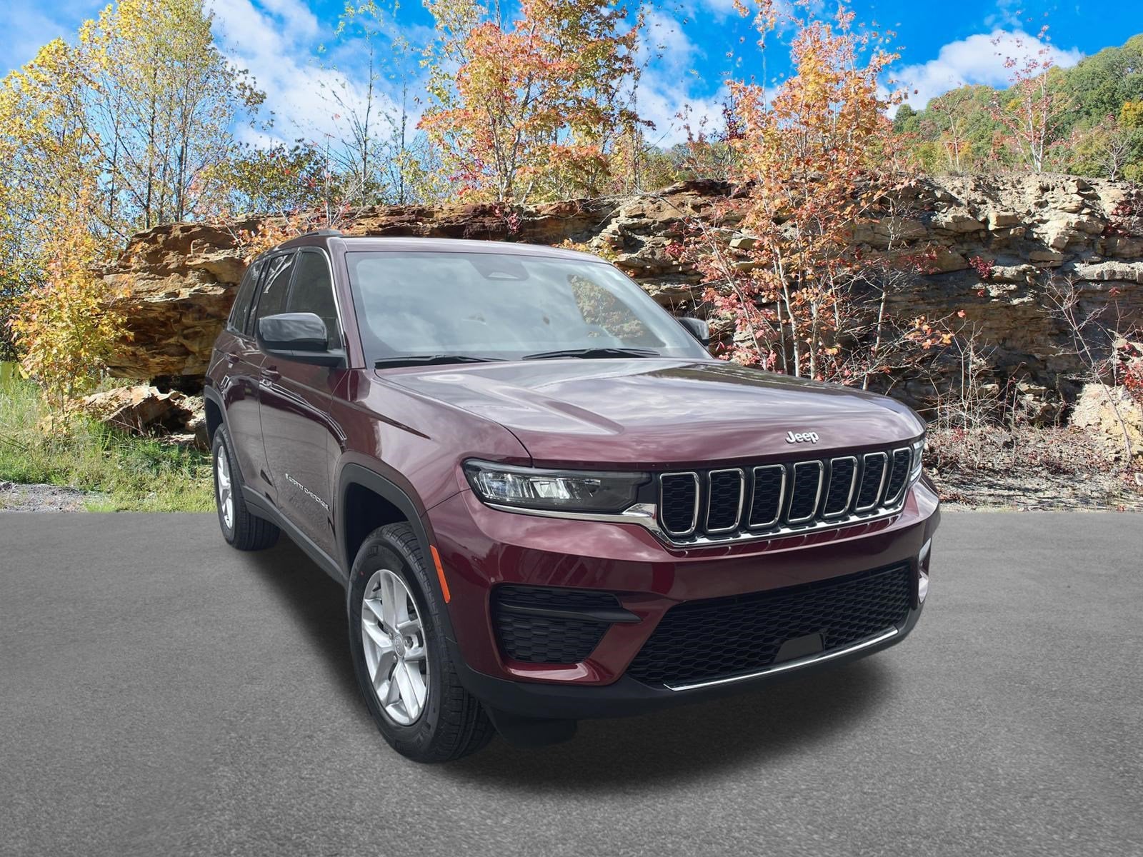 2026 Jeep Grand Cherokee GRAND CHEROKEE LAREDO X 4X4