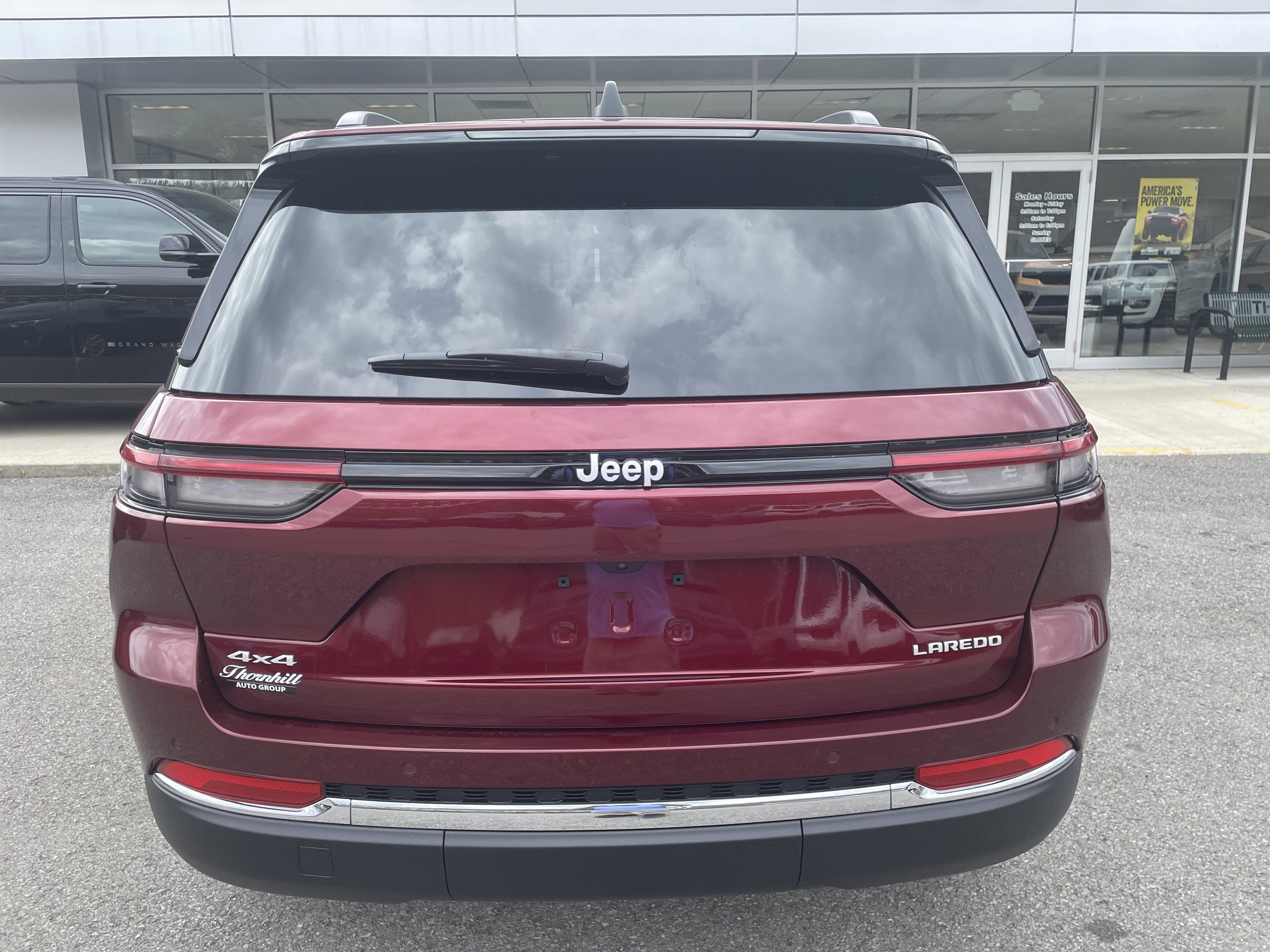 2026 Jeep Grand Cherokee GRAND CHEROKEE LAREDO X 4X4