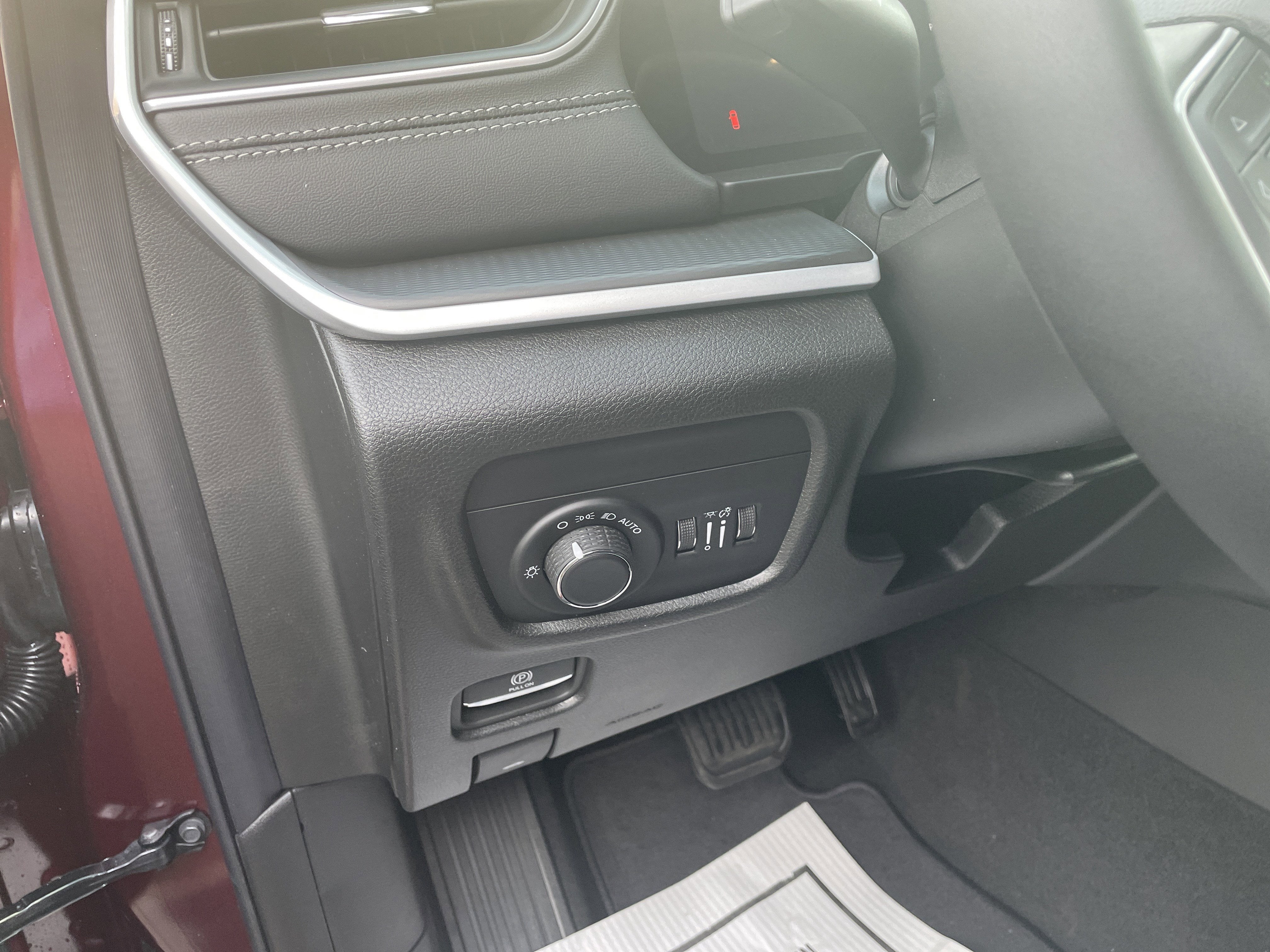 2026 Jeep Grand Cherokee GRAND CHEROKEE LAREDO X 4X4