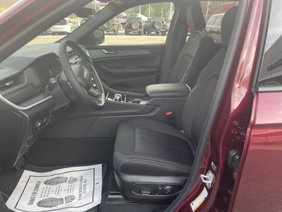 2026 Jeep Grand Cherokee GRAND CHEROKEE LAREDO X 4X4