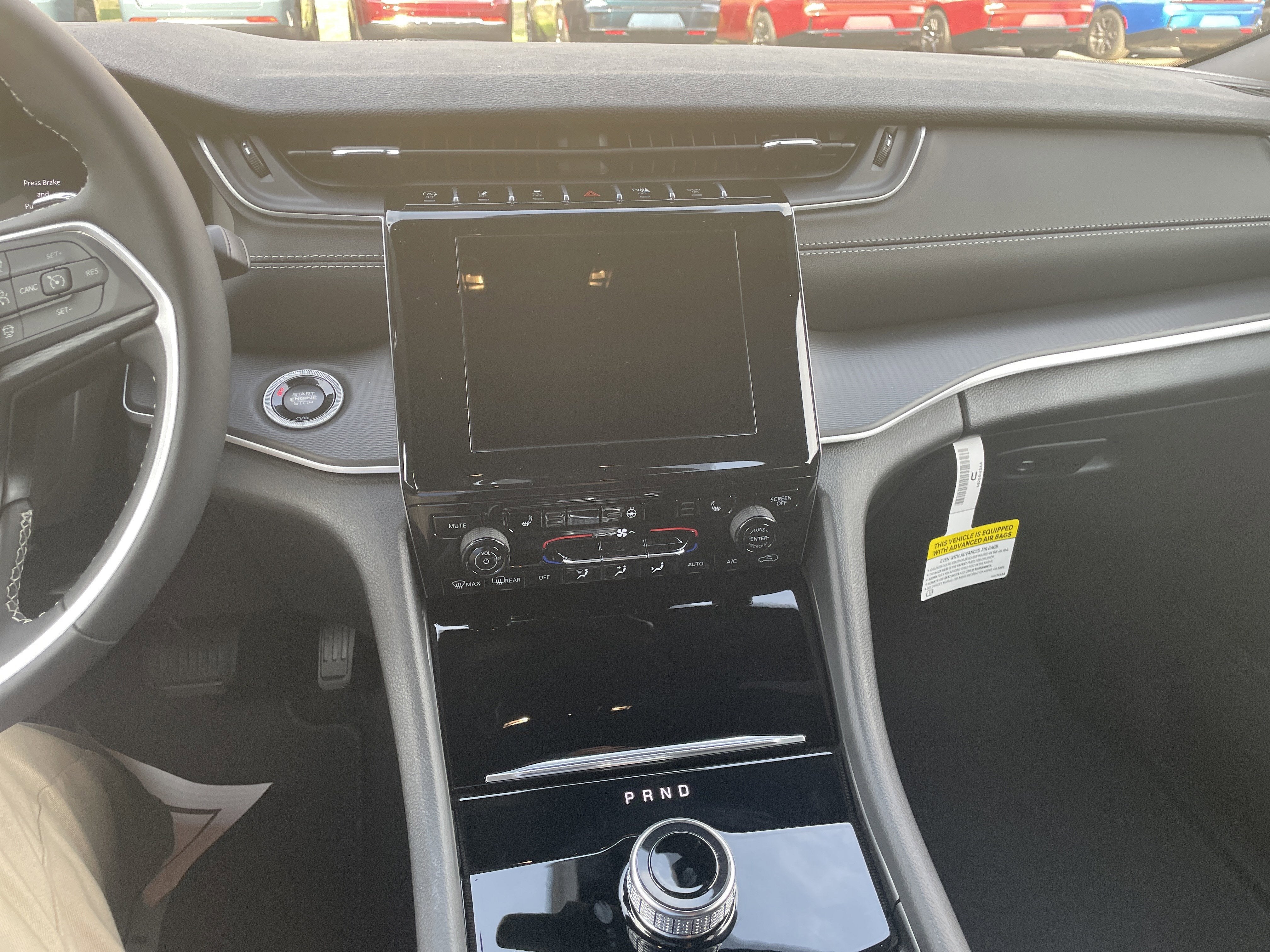 2026 Jeep Grand Cherokee GRAND CHEROKEE LAREDO X 4X4