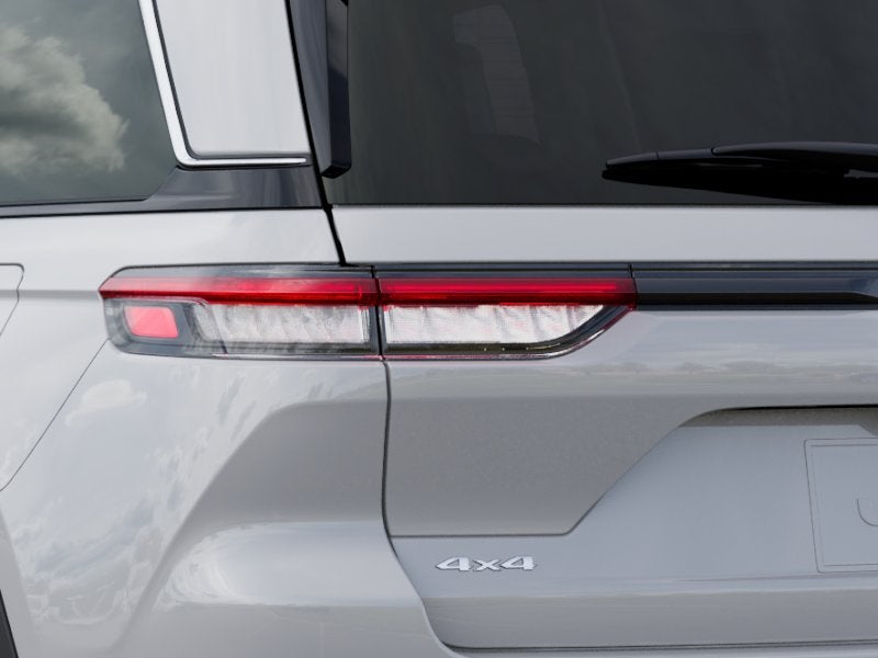 2025 Jeep Grand Cherokee GRAND CHEROKEE LAREDO 4X4
