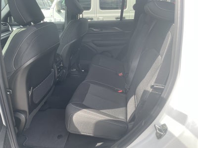 2026 Jeep Grand Cherokee GRAND CHEROKEE LAREDO X 4X4