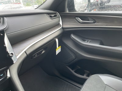 2027 Jeep Grand Cherokee GRAND CHEROKEE LAREDO ALTITUDE 4X4