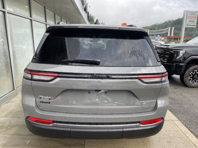 2027 Jeep Grand Cherokee GRAND CHEROKEE LAREDO ALTITUDE 4X4
