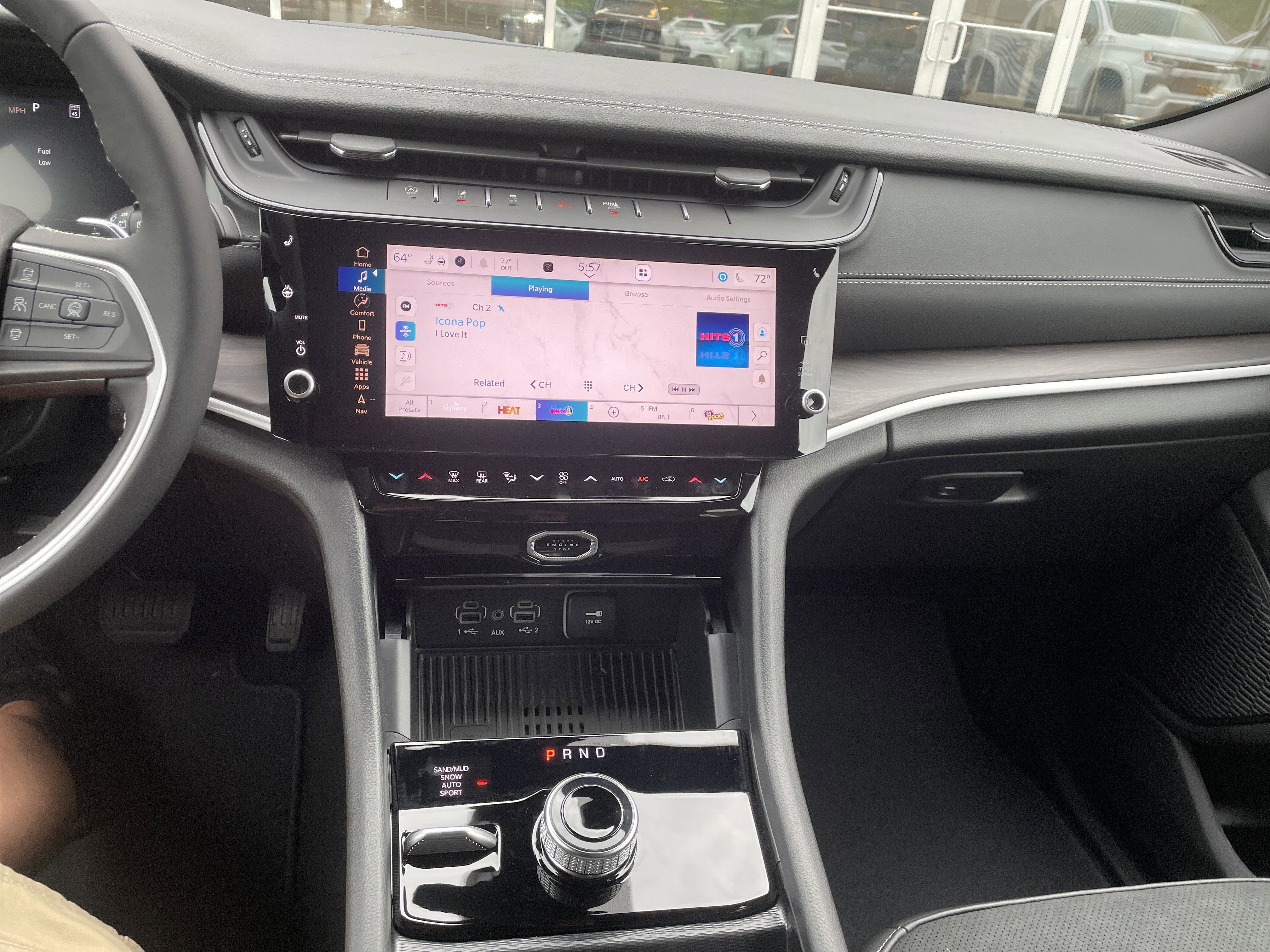 2026 Jeep Grand Cherokee GRAND CHEROKEE LAREDO ALTITUDE 4X4