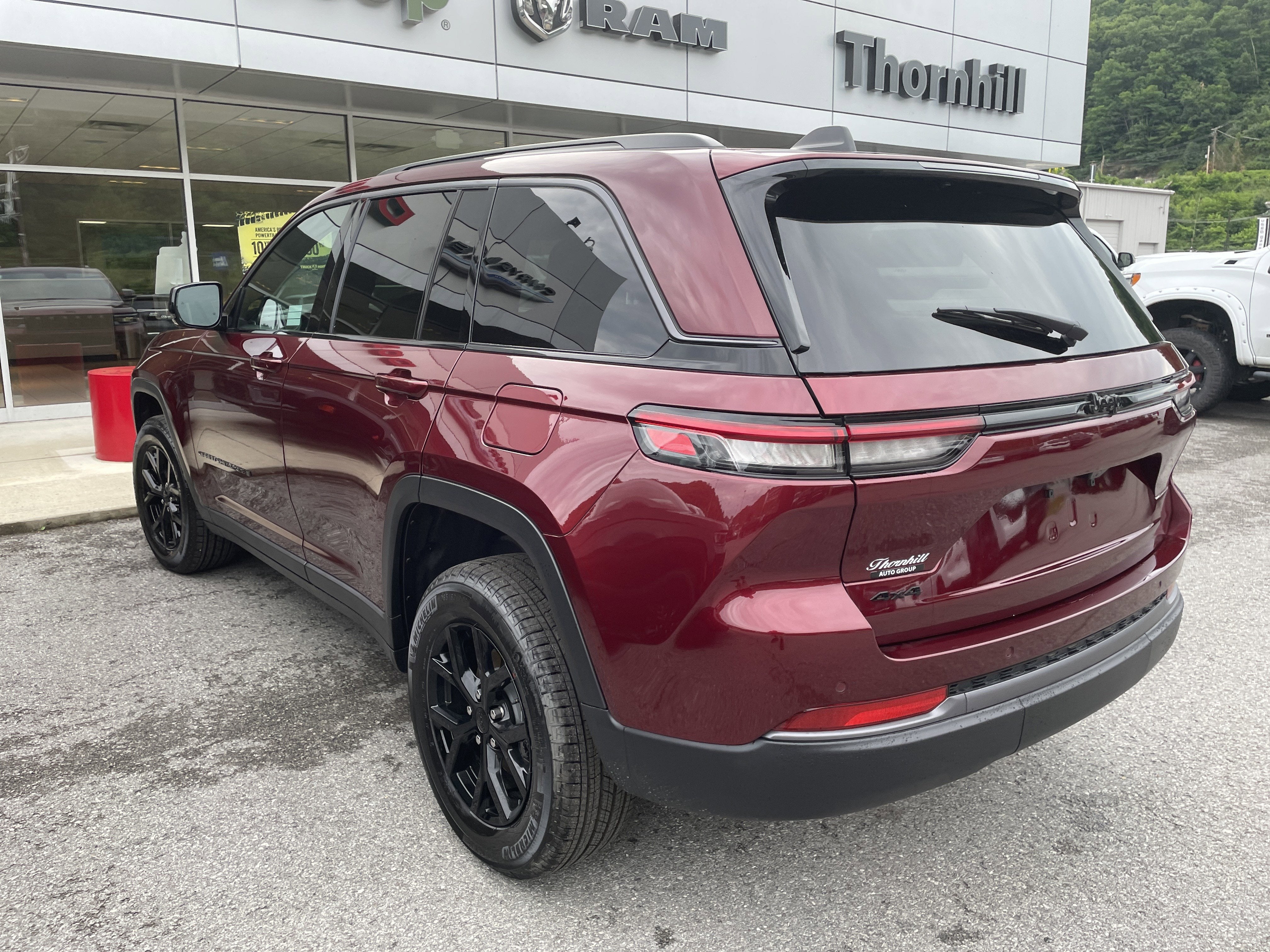 2026 Jeep Grand Cherokee GRAND CHEROKEE LAREDO ALTITUDE 4X4