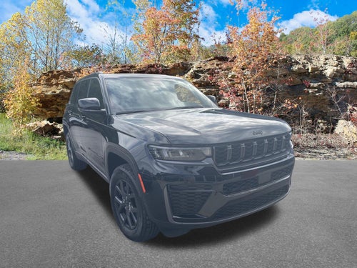 2027 Jeep Grand Cherokee Laredo Altitude