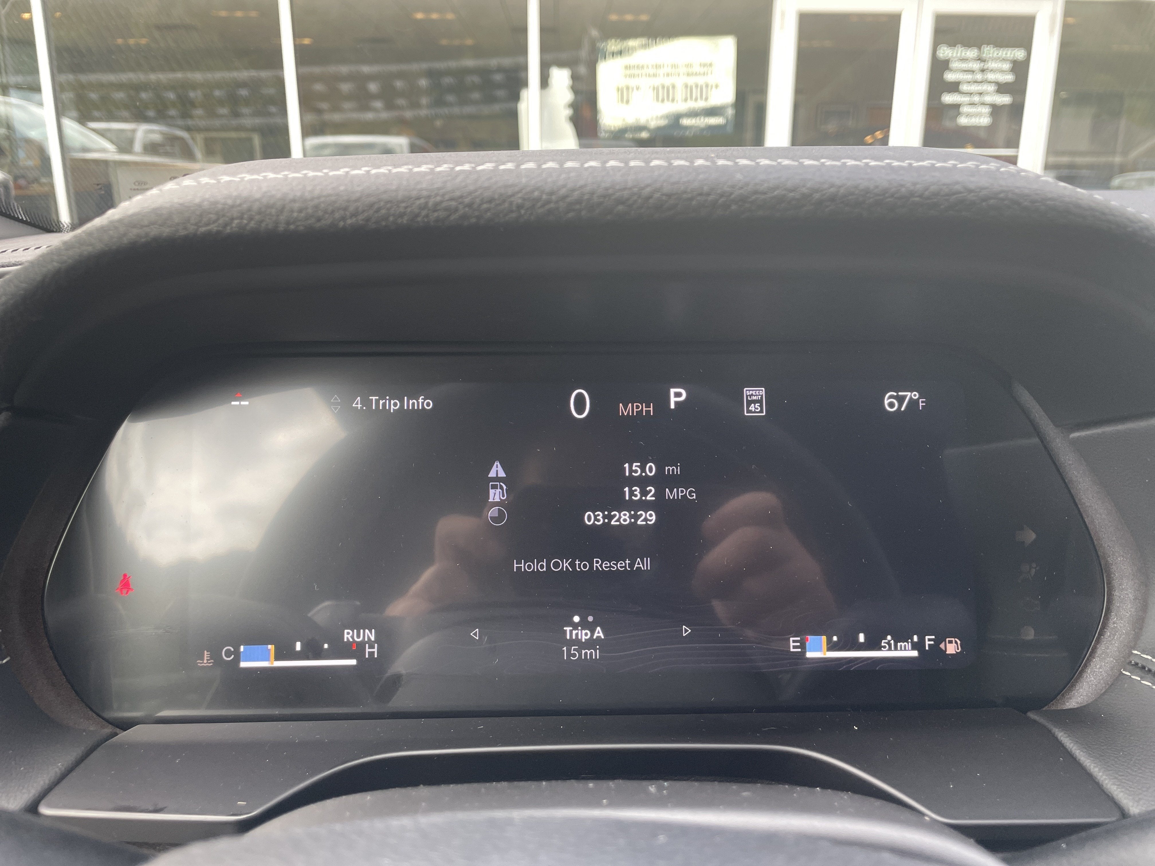 2027 Jeep Grand Cherokee Laredo Altitude