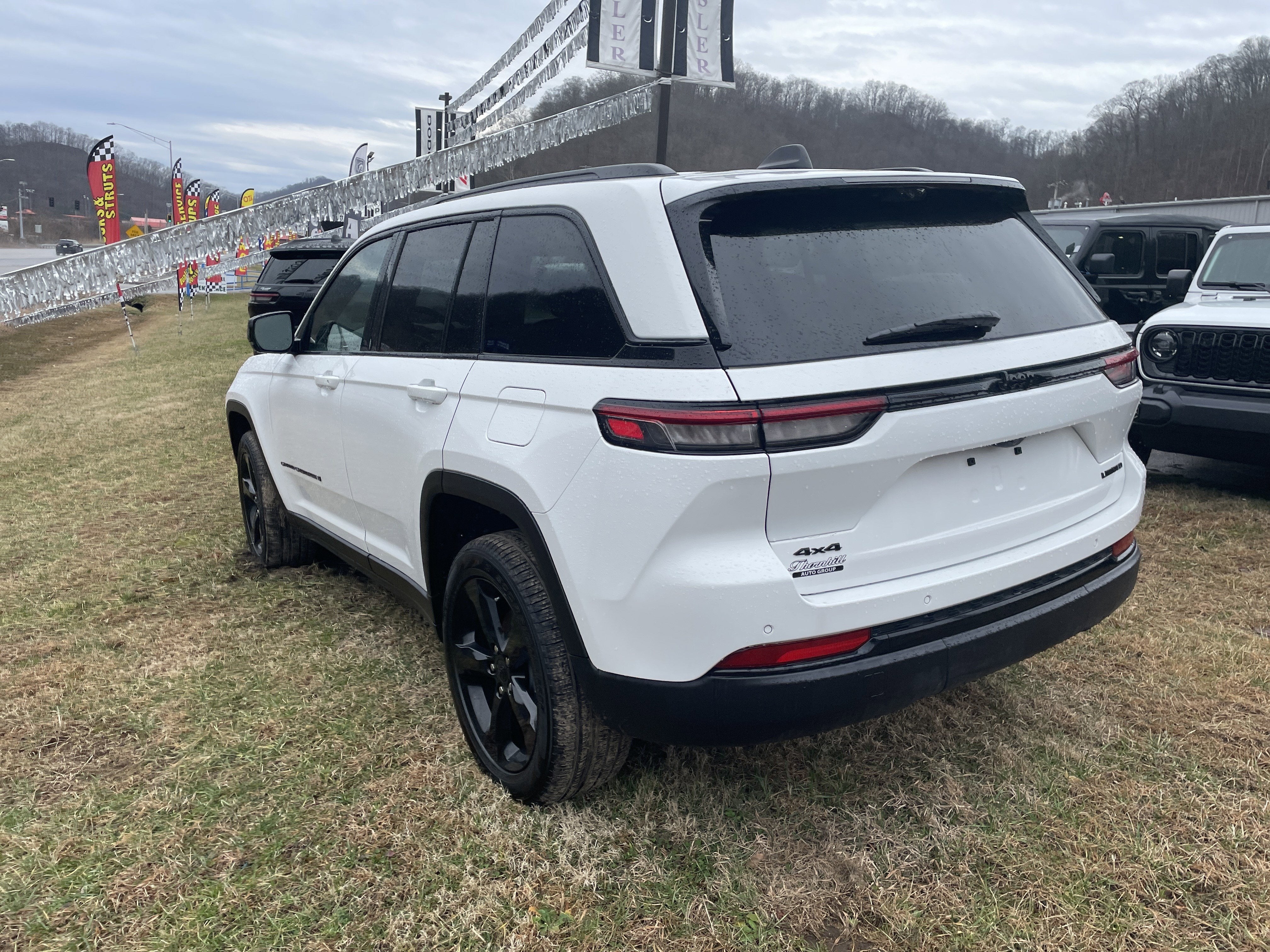 2025 Jeep Grand Cherokee GRAND CHEROKEE LIMITED 4X4