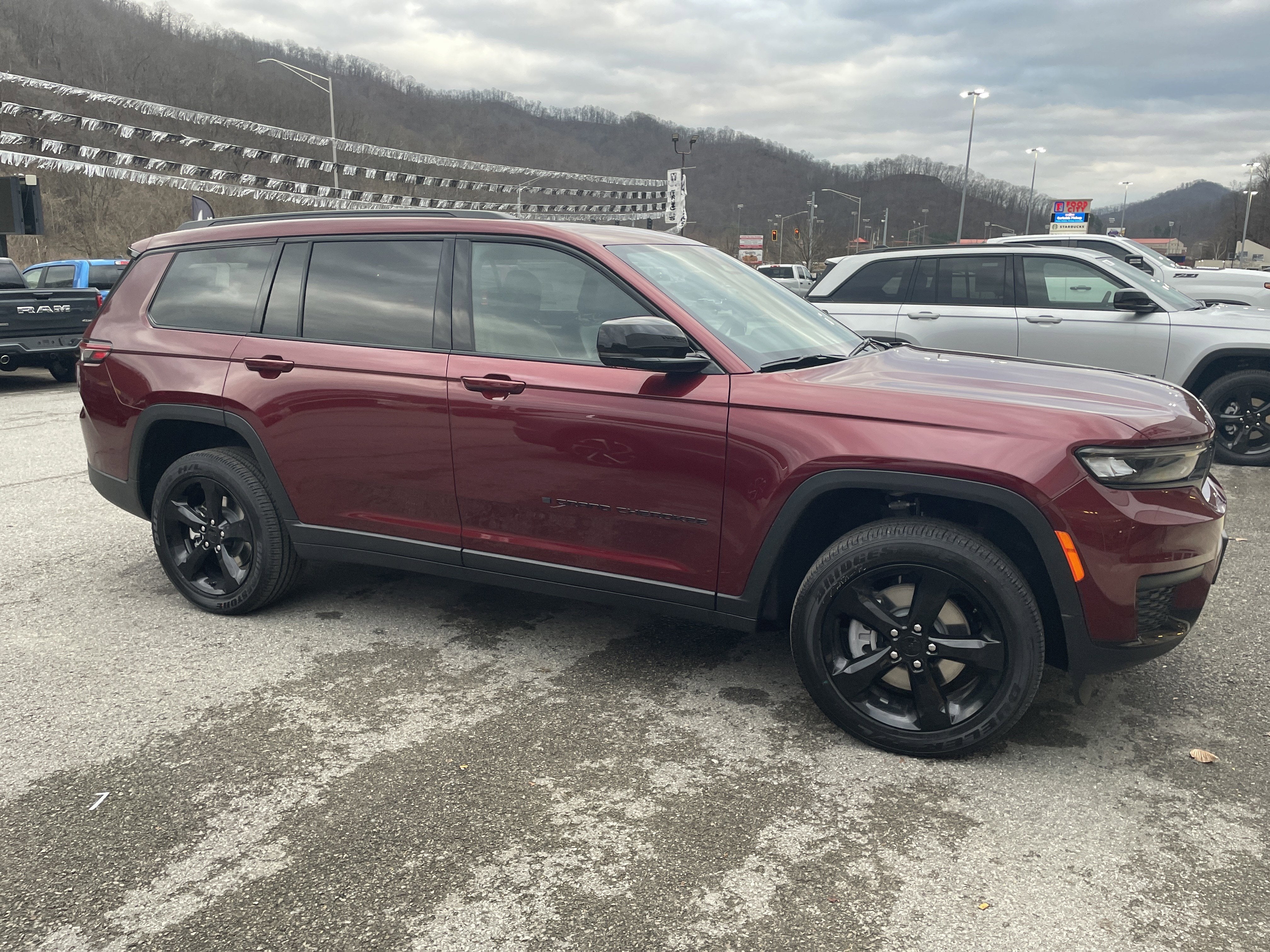 2025 Jeep Grand Cherokee GRAND CHEROKEE L ALTITUDE X 4X4