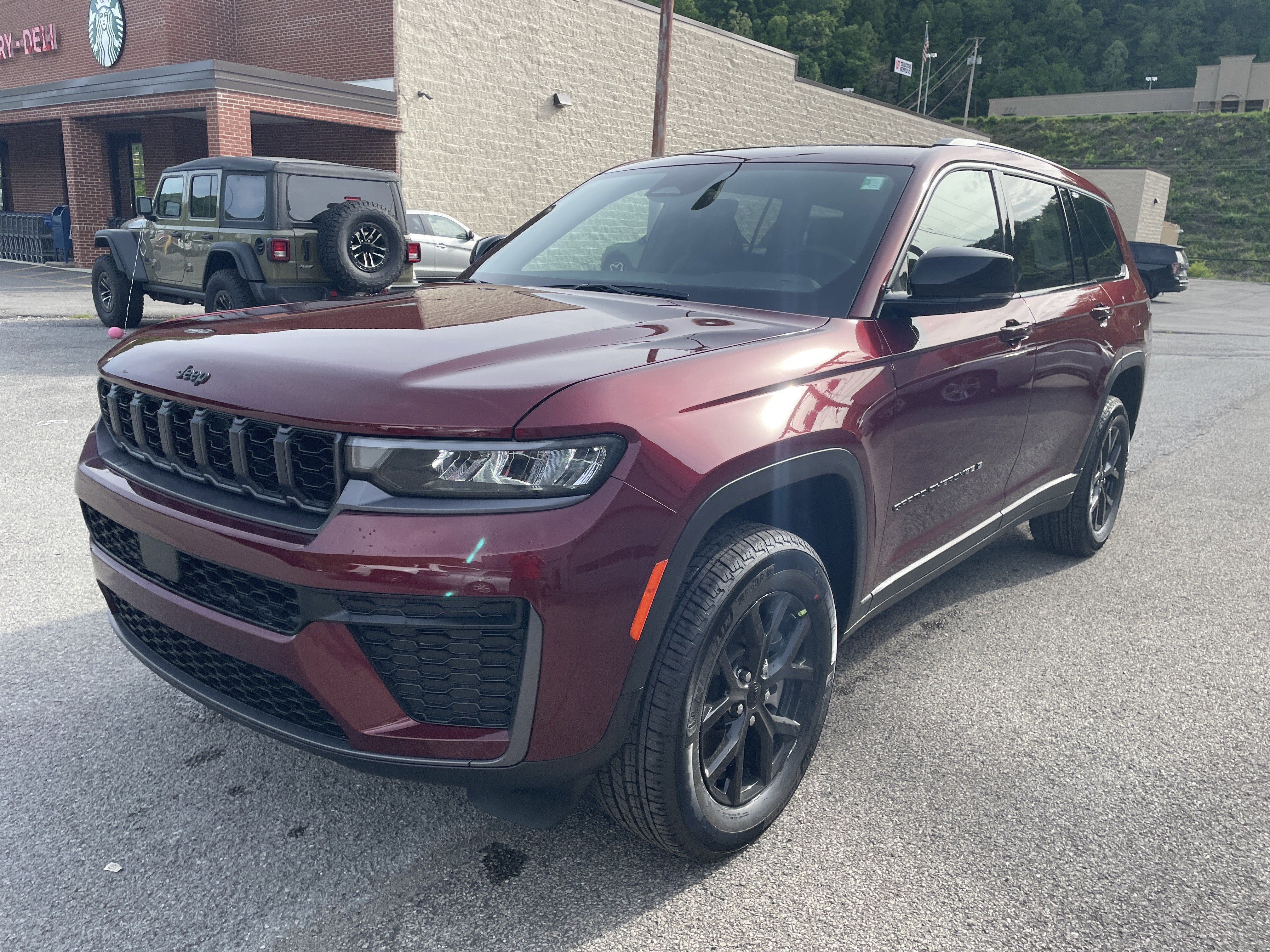 2026 Jeep Grand Cherokee GRAND CHEROKEE L LAREDO ALTITUDE 4X4