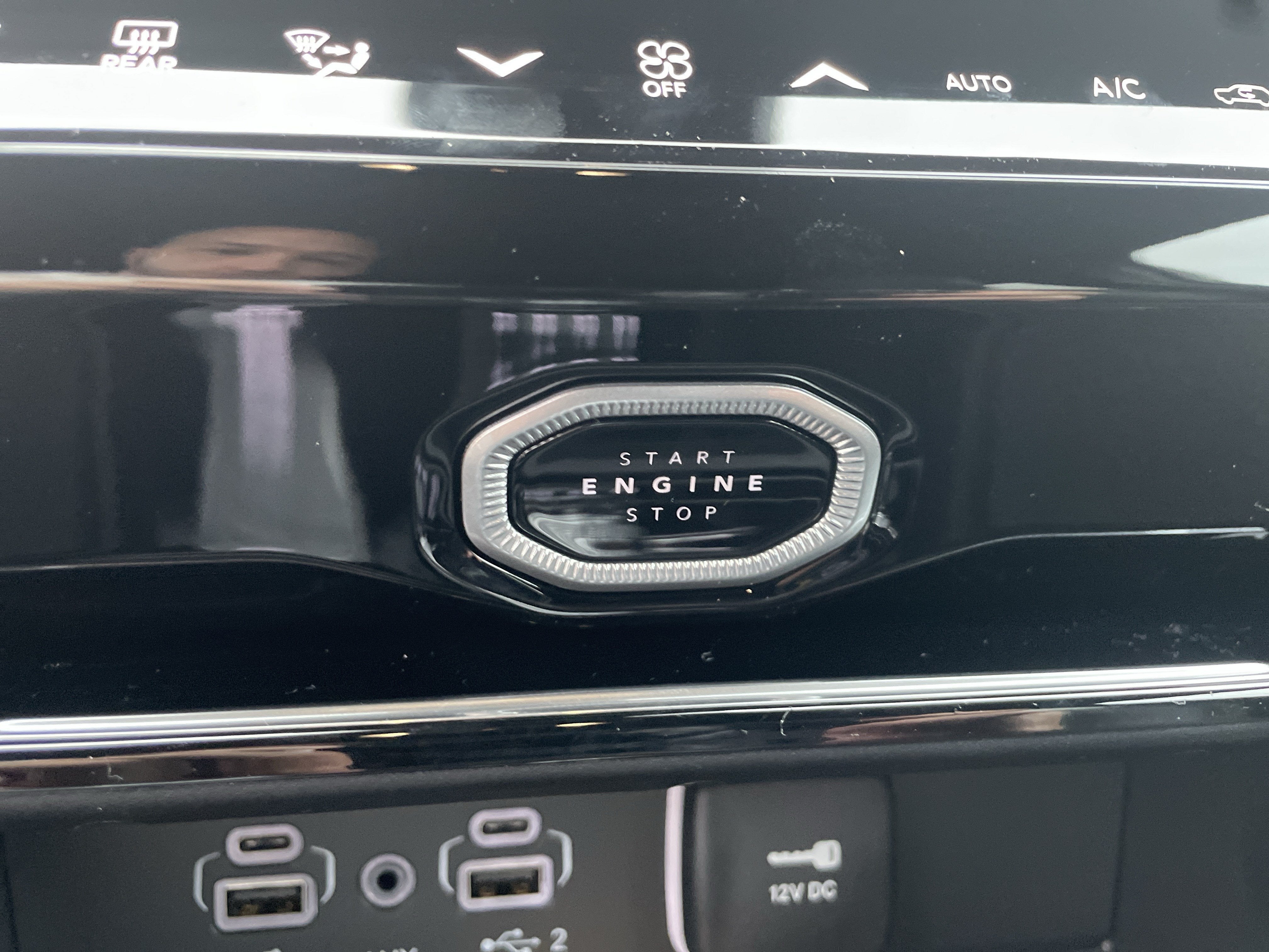 2027 Jeep Grand Cherokee GRAND CHEROKEE L LAREDO ALTITUDE 4X4