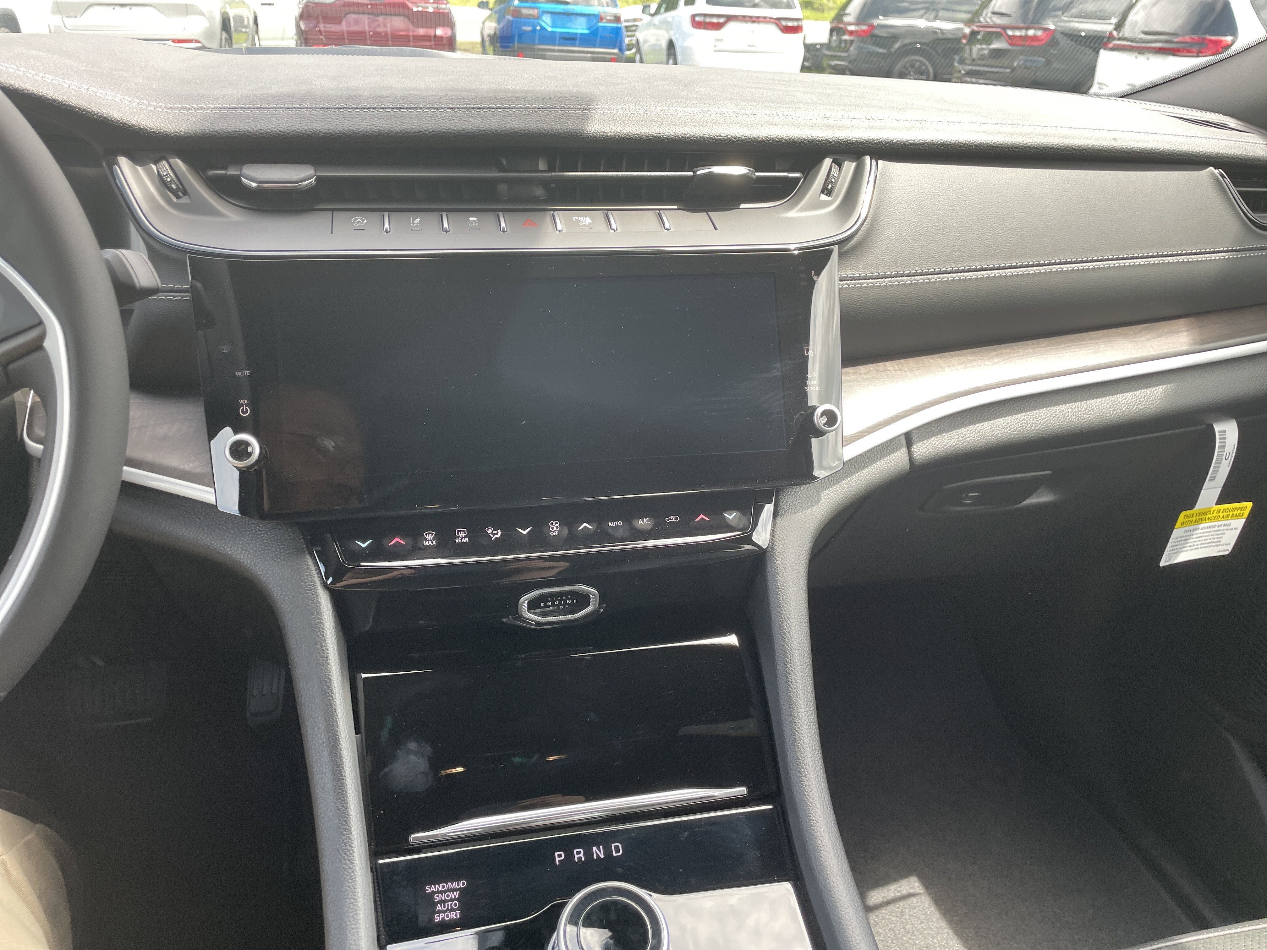 2026 Jeep Grand Cherokee GRAND CHEROKEE L LAREDO ALTITUDE 4X4