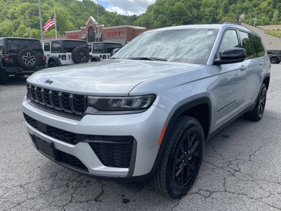 2026 Jeep Grand Cherokee GRAND CHEROKEE L LAREDO ALTITUDE 4X4