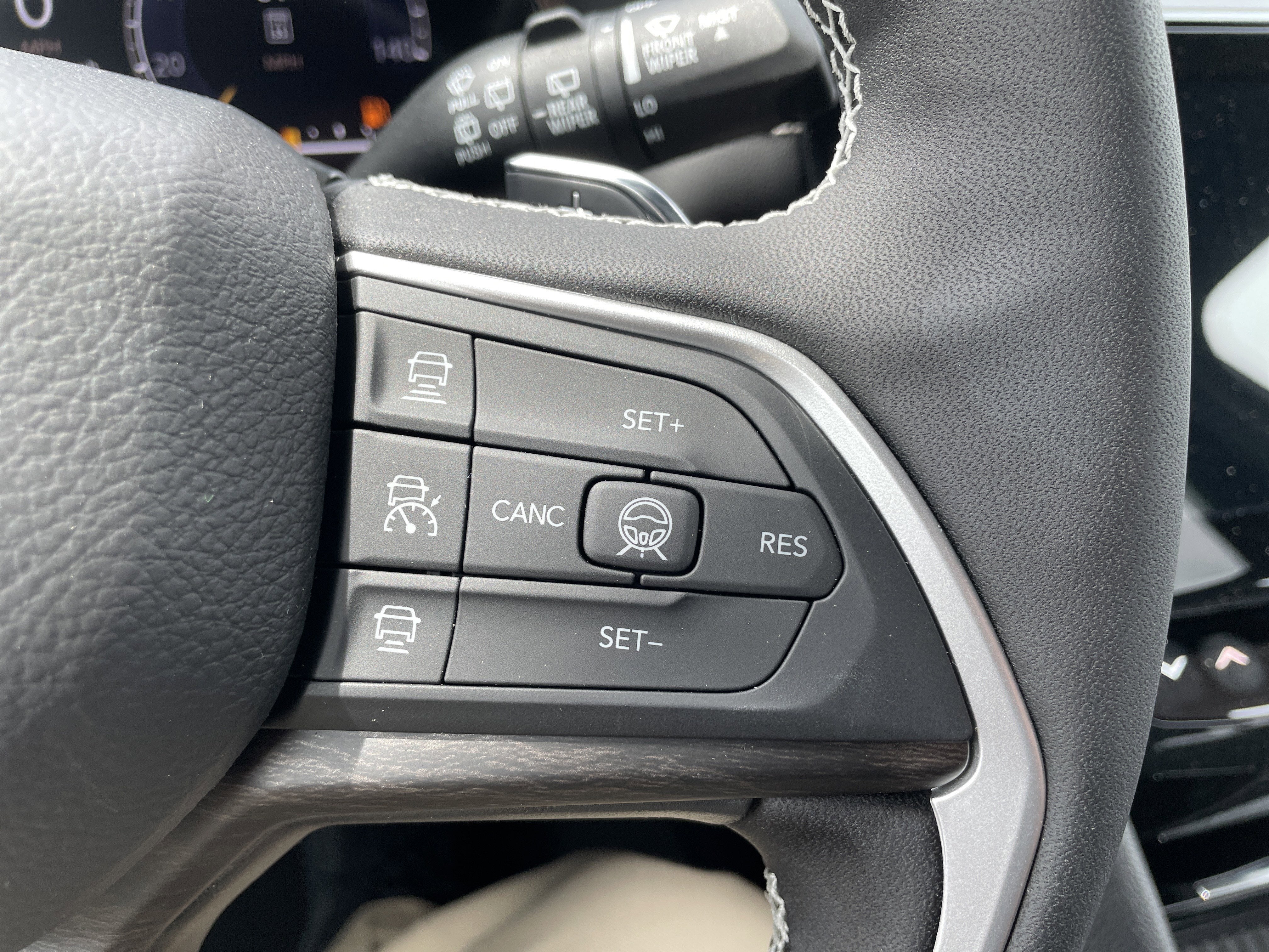 2026 Jeep Grand Cherokee GRAND CHEROKEE L LAREDO ALTITUDE 4X4