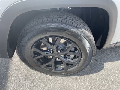 2026 Jeep Grand Cherokee GRAND CHEROKEE L LAREDO ALTITUDE 4X4