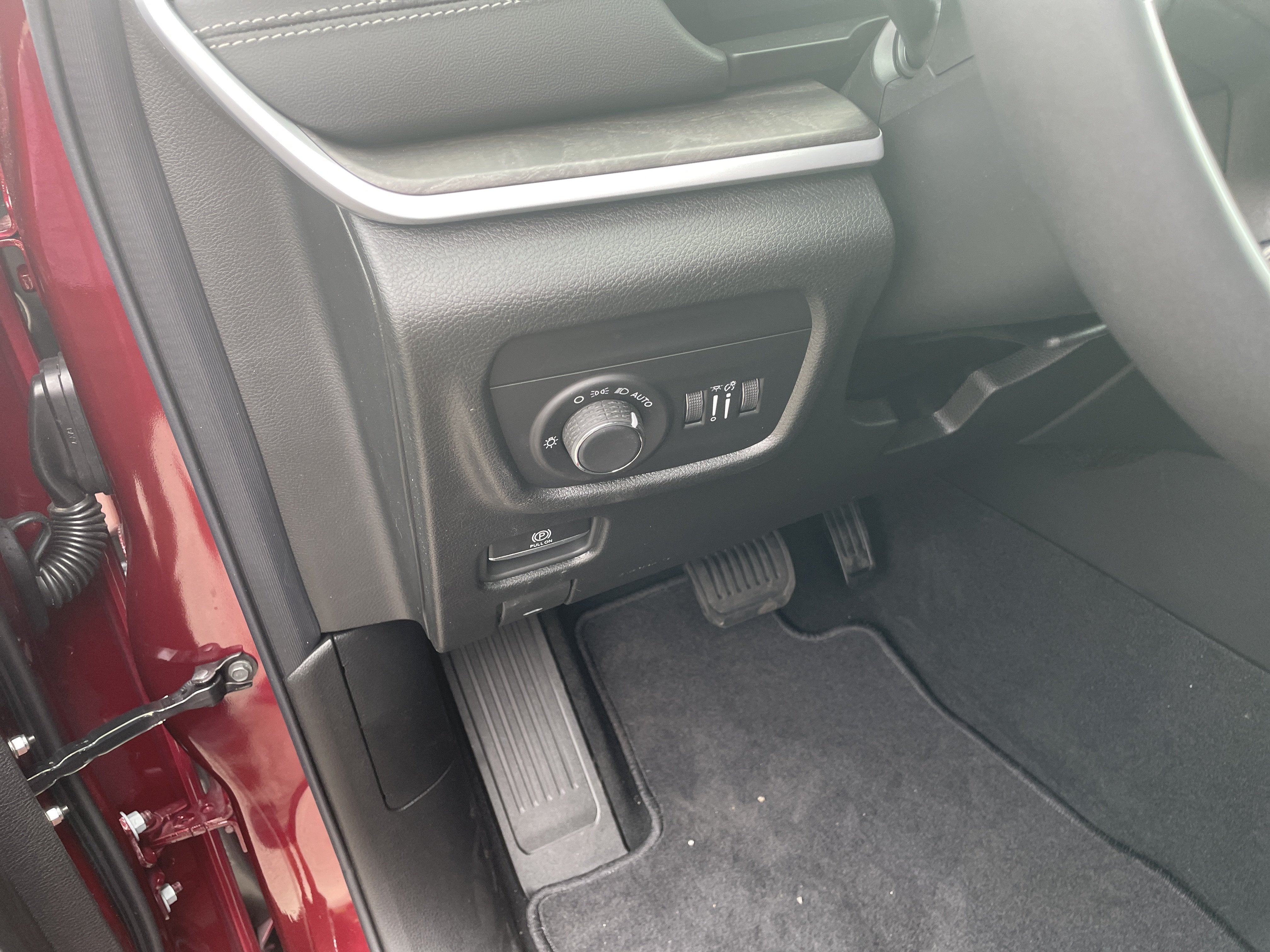 2026 Jeep Grand Cherokee GRAND CHEROKEE L LAREDO ALTITUDE 4X4