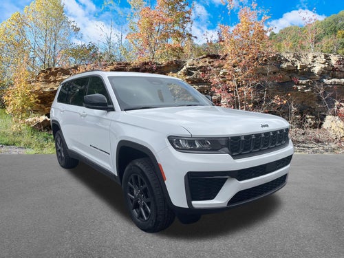 2027 Jeep Grand Cherokee Laredo Altitude