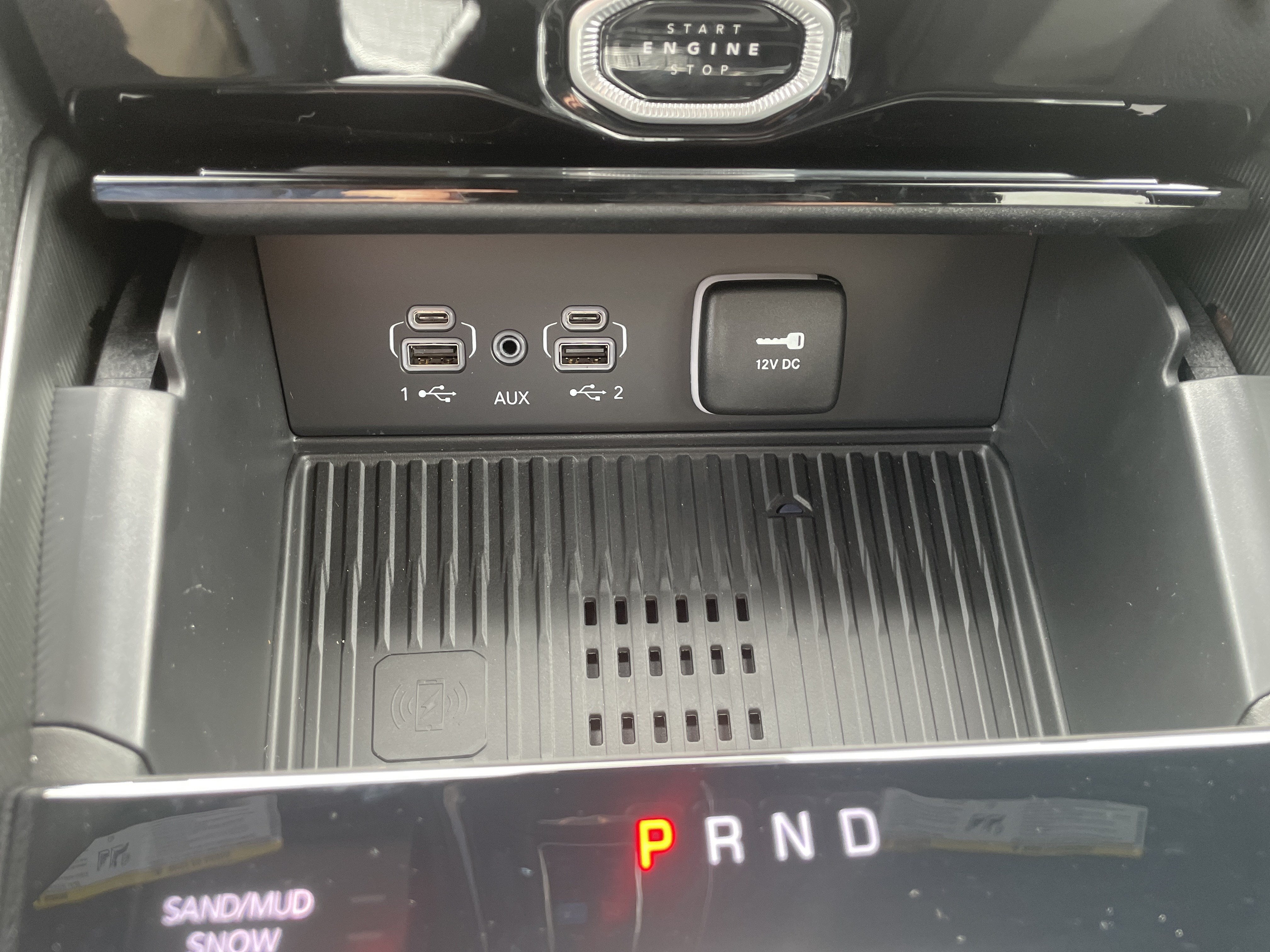 2027 Jeep Grand Cherokee Laredo Altitude