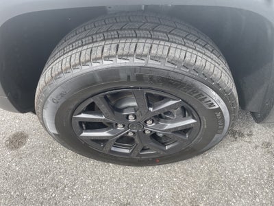 2027 Jeep Grand Cherokee Laredo Altitude