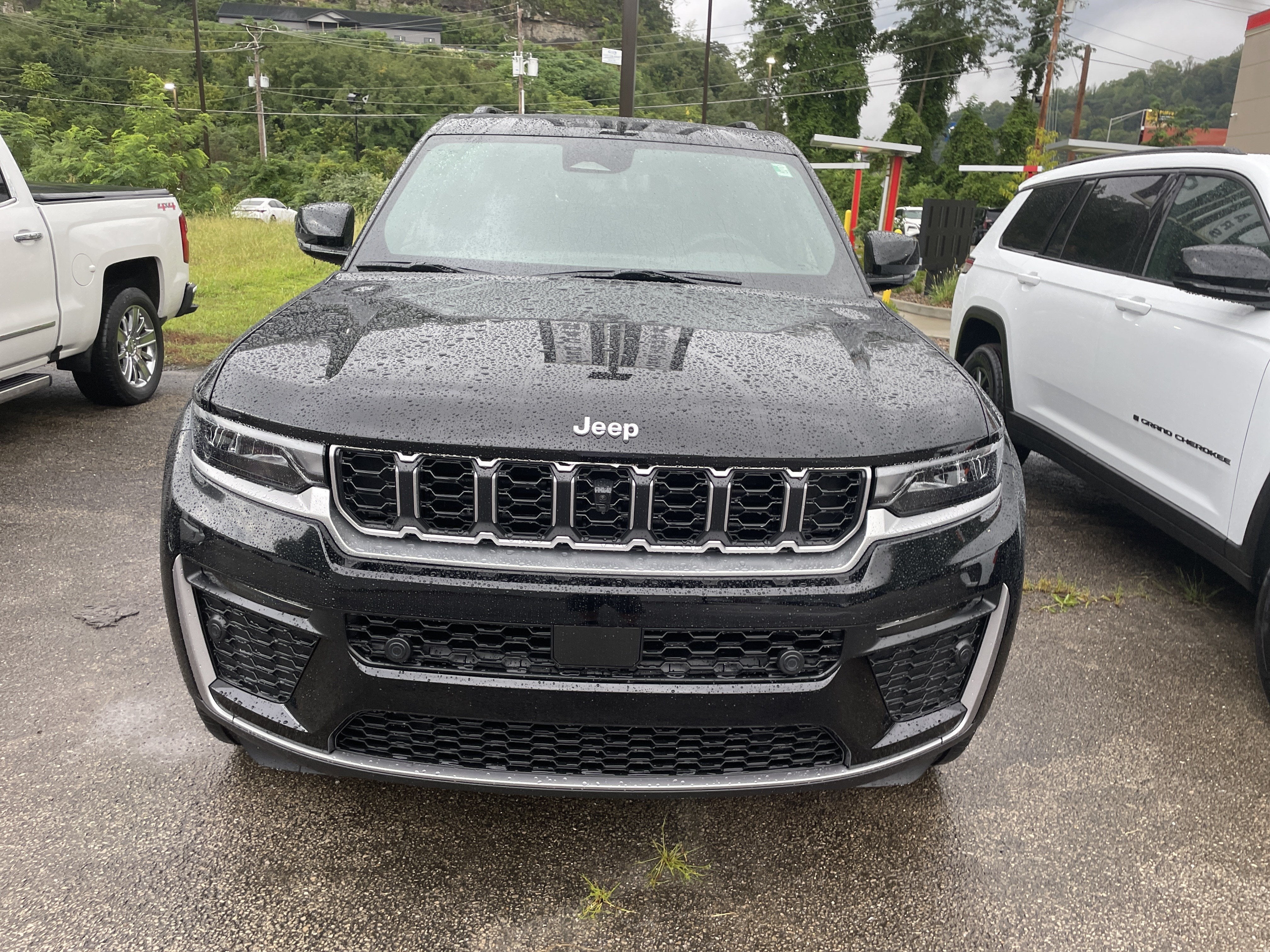 2027 Jeep Grand Cherokee GRAND CHEROKEE L LIMITED 4X4